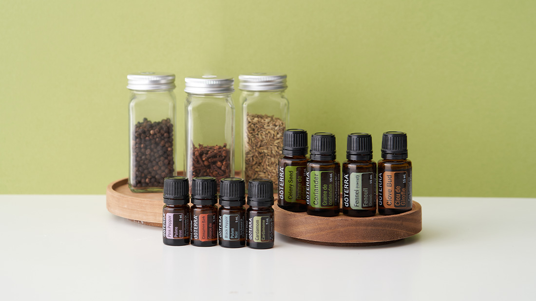 Spice Essential Oils Natural Spice Oils-100% Pure Essential Oils Set Aromatherapy  Oils Natural Oils Cinnamon Oil, Cardamom Oil 