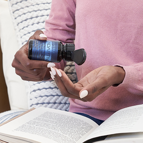 Adaptive bottle in a woman's hand.