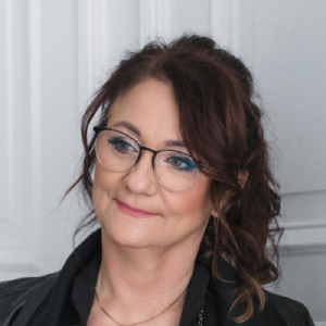 Iwona Andrys - doTERRA Europe Leader