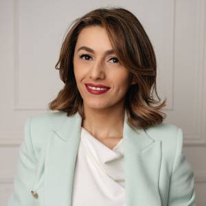 Cornelia Manole - doTERRA Europe Leader