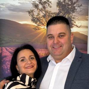 Krisztina M&aacute;th&eacute;-Markaly & Robert M&aacute;th&eacute; - doTERRA Europe Diamond